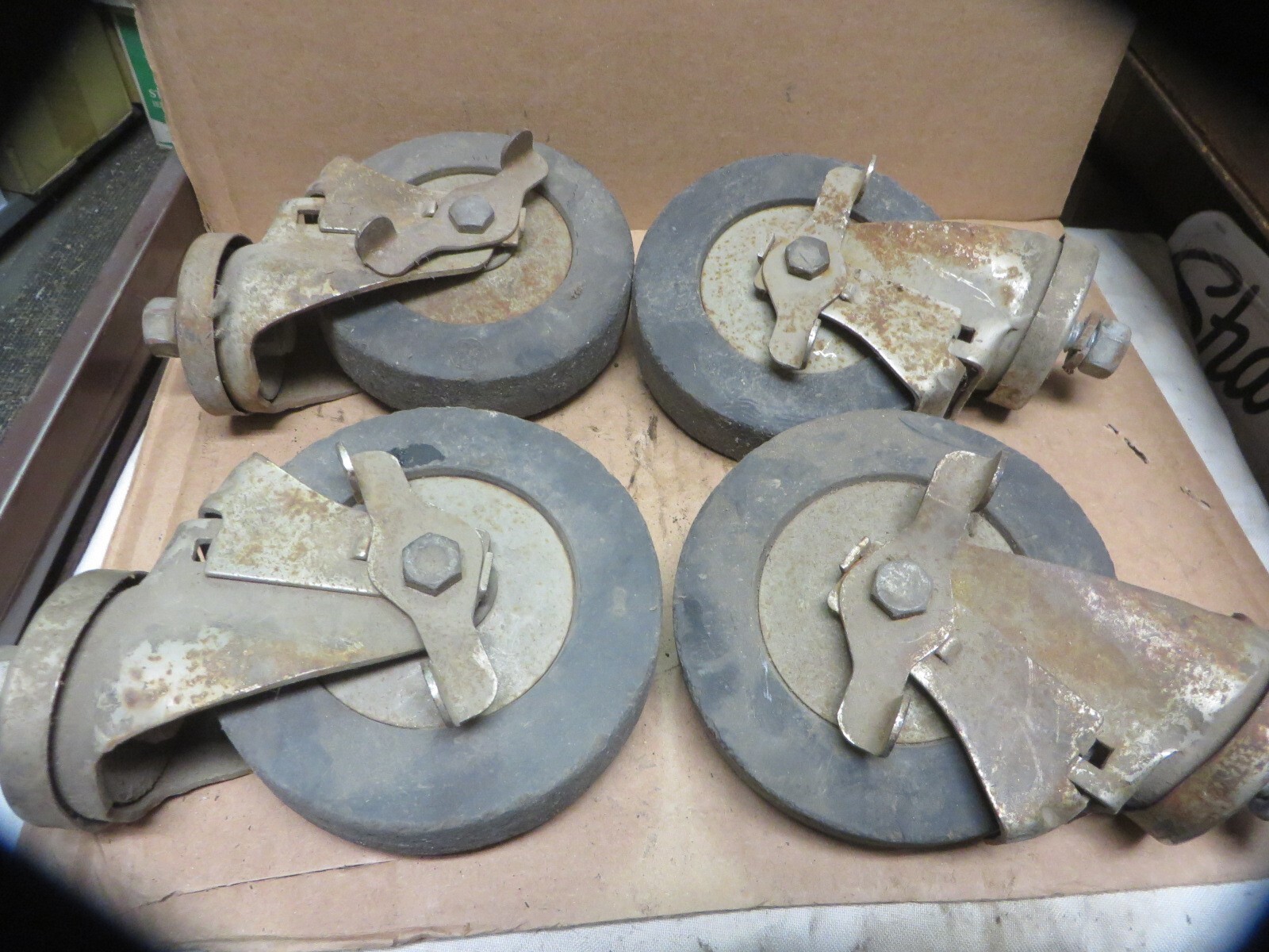 CASTER WHEEL 5" x 1" SWIVEL STEM w/ BRAKE GROUP OF 4 WHEELS