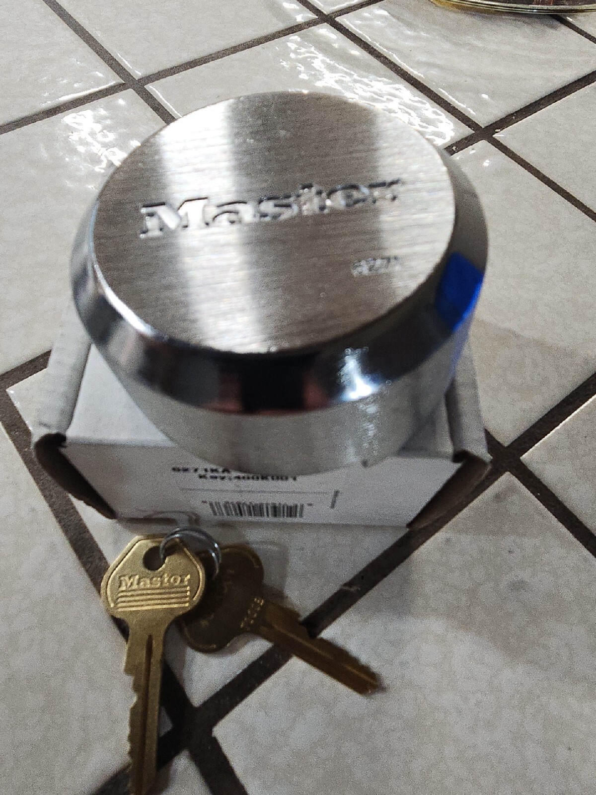 Master 6271 KEYED ALIKE Padlock With 2 Keys Tool Box Truck Lock Locksmith