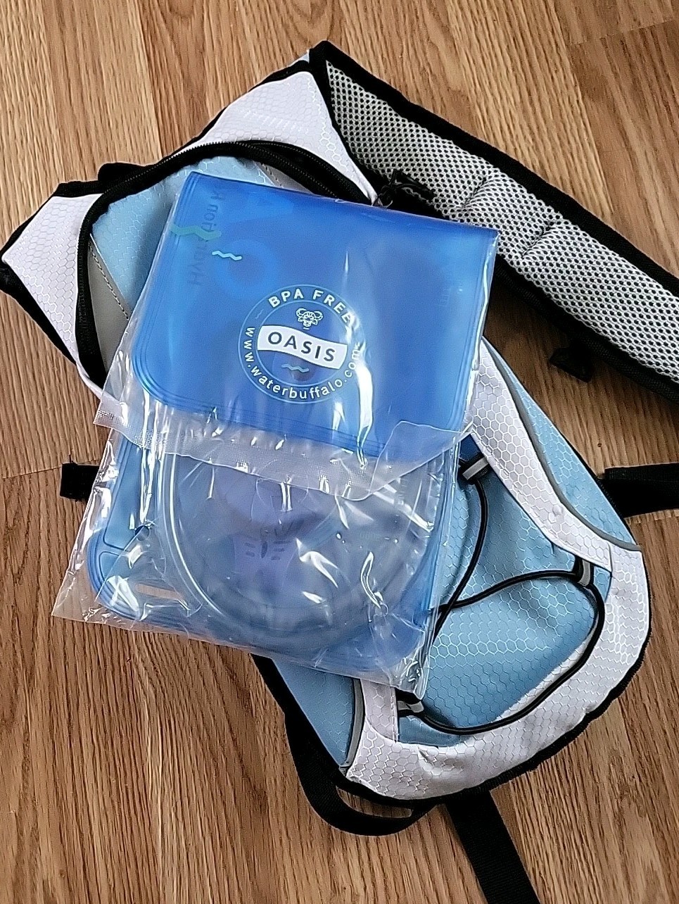 Water Buffalo Hydration Backpack with 2L Bladder Hydropack