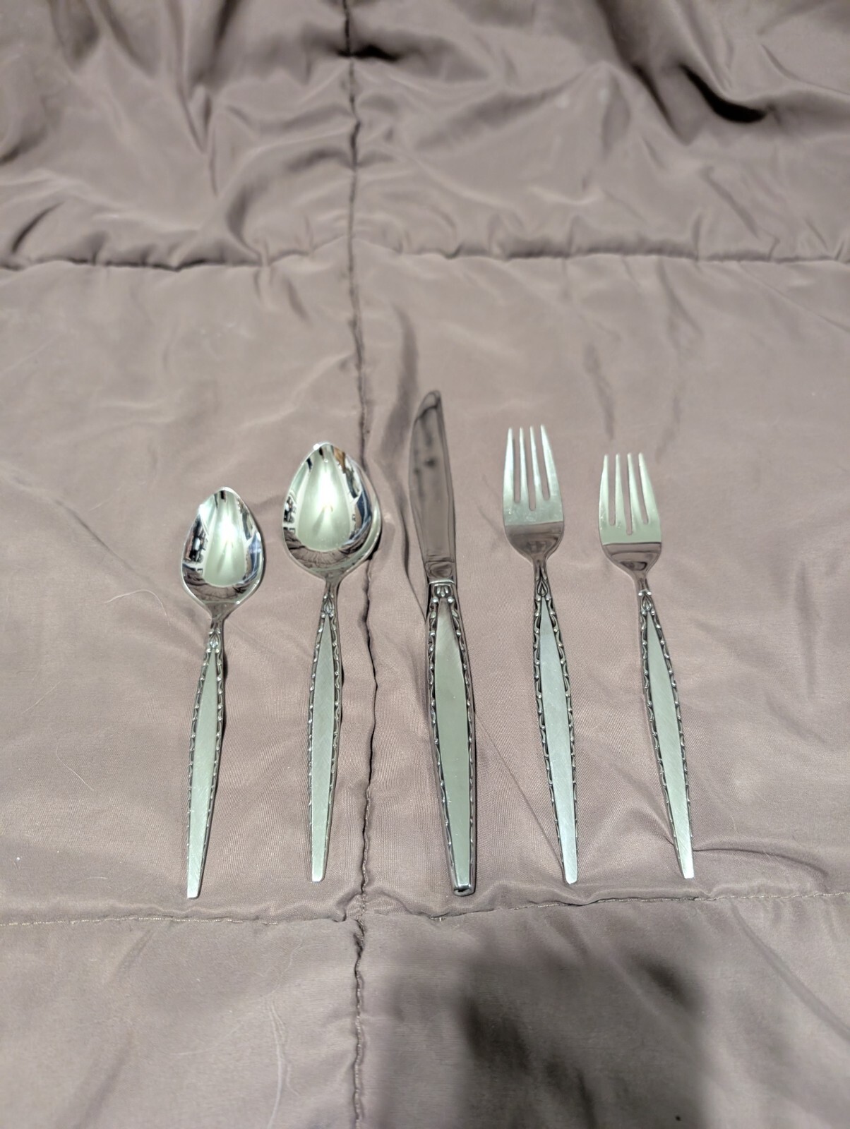 Venetian By Oneida Community Place Setting Stainless Flatware