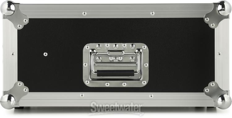 ADJ Entourage Faze Machine with Built-in Flight Case