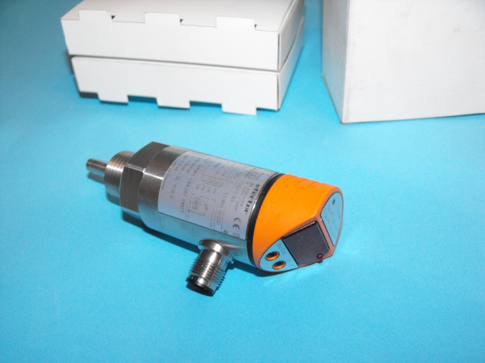 IFM EFECTOR TN2430.TN-013KBBR12-MFPKG/US/V.temperature sensor.NEW.