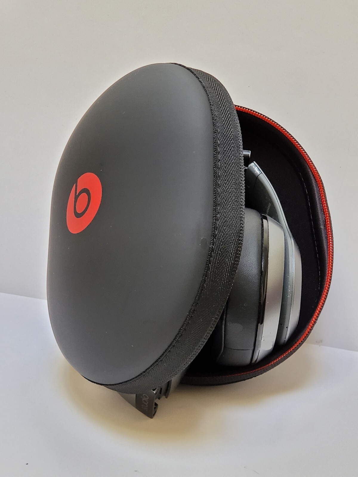 BEATS STUDIO-2 Wireless HD Hard Case. Also Compatible STUDIO Pro/3, SOLO Series