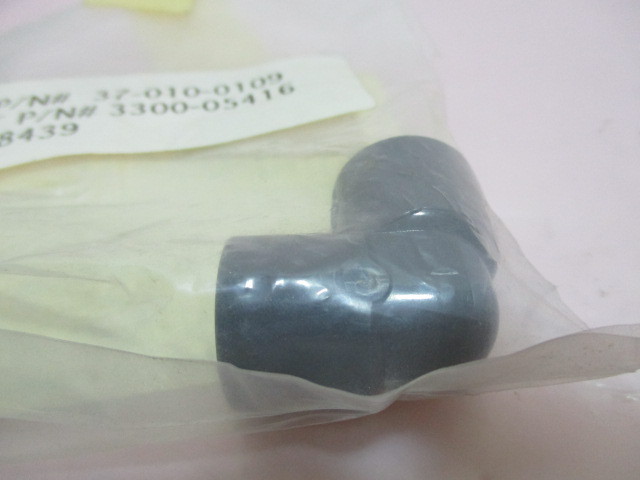 AMAT 3300-05416, FTG Elbow Threads SCH 80. 417079