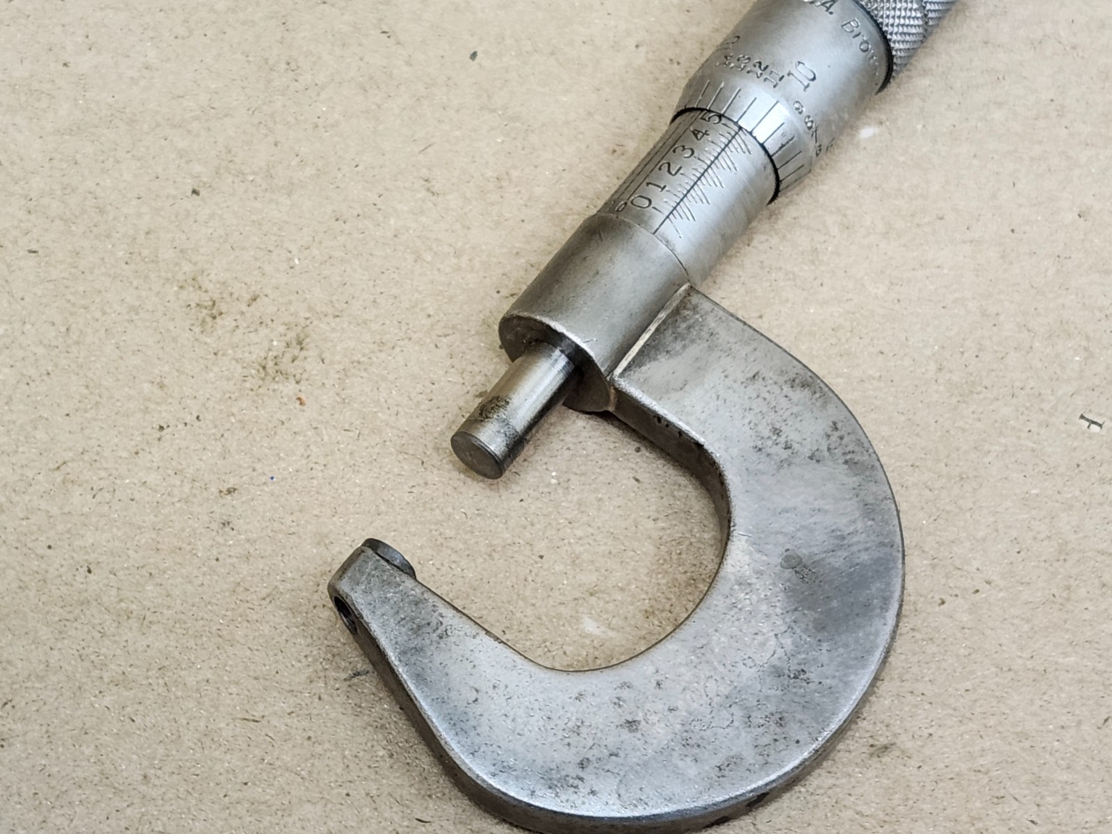 Brown & Sharpe 0-1 inch Outside Micrometer