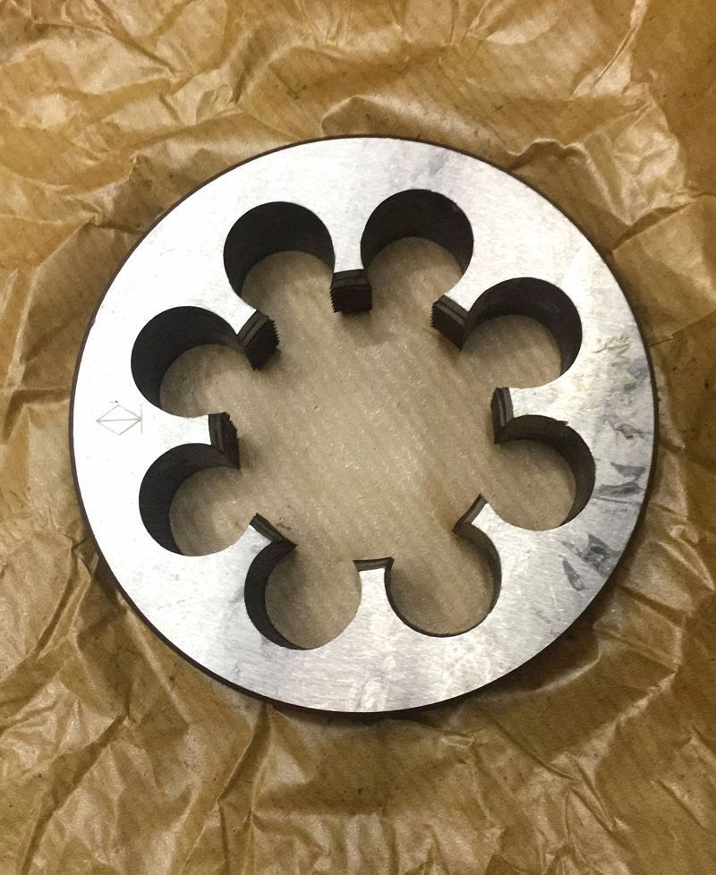 New 65mm x 1.5 Metric Right hand Die M65 x 1.5mm Pitch [M_M_S]