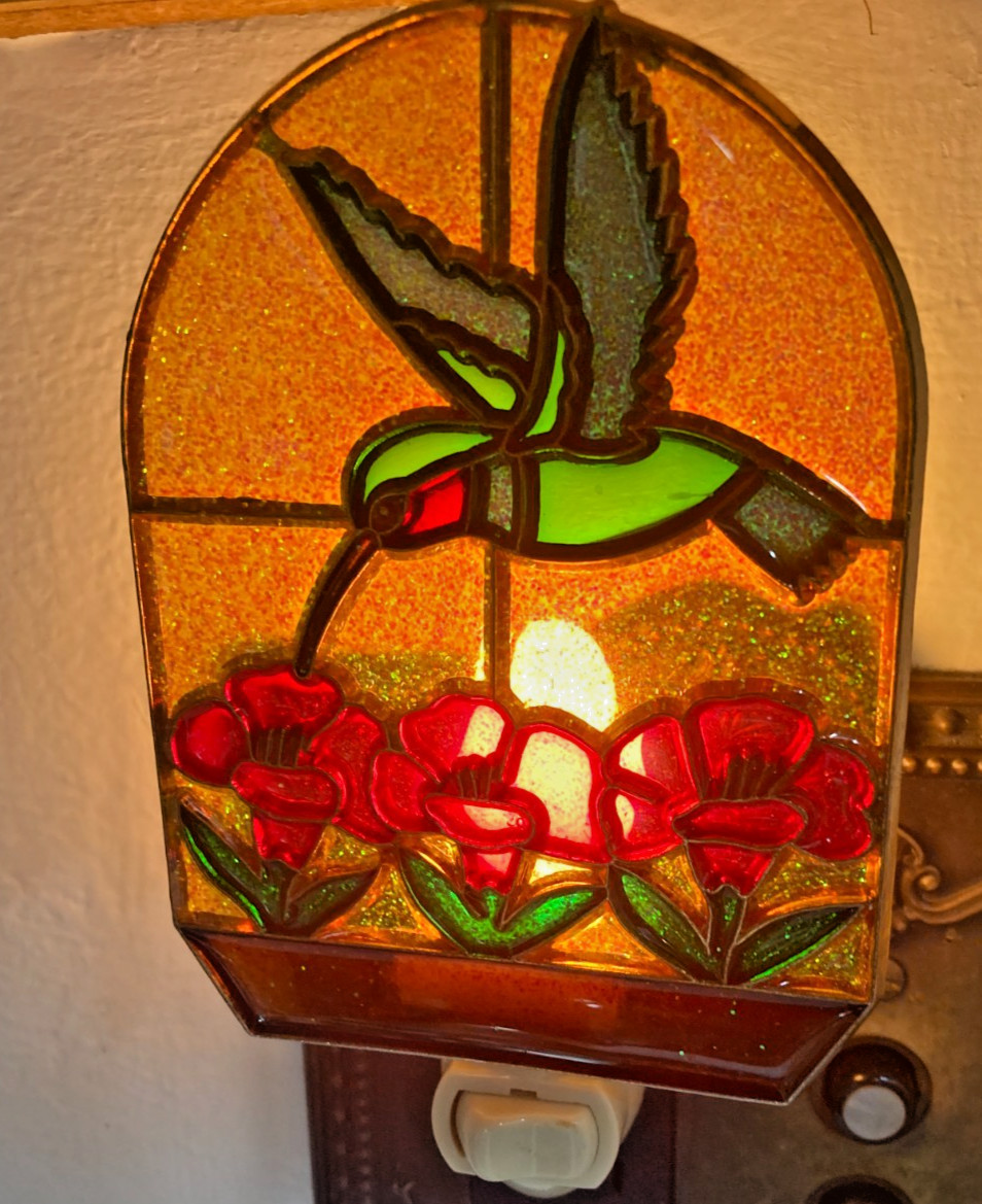 Sparkle Suncatcher Style Hummingbird Plug in Night light