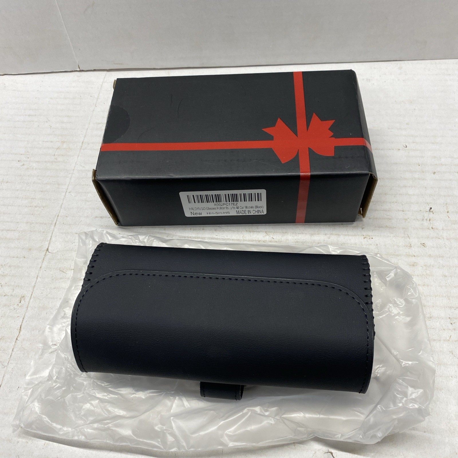 Car Clip On Sunglass Holder   Black  SLC-680