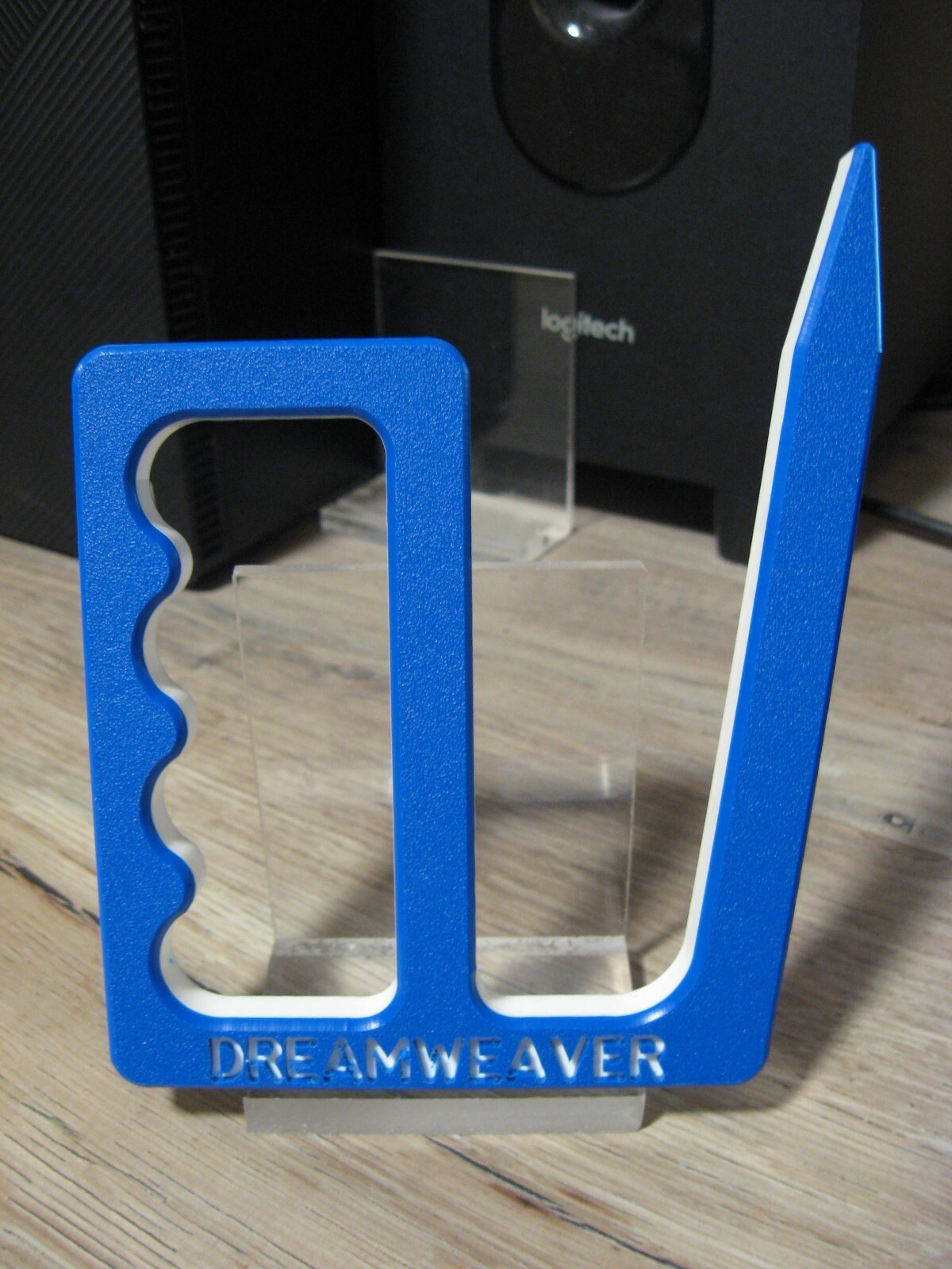 Dreamweaver Fish Handler Holding Tool - 99932 - Blue Color Holder