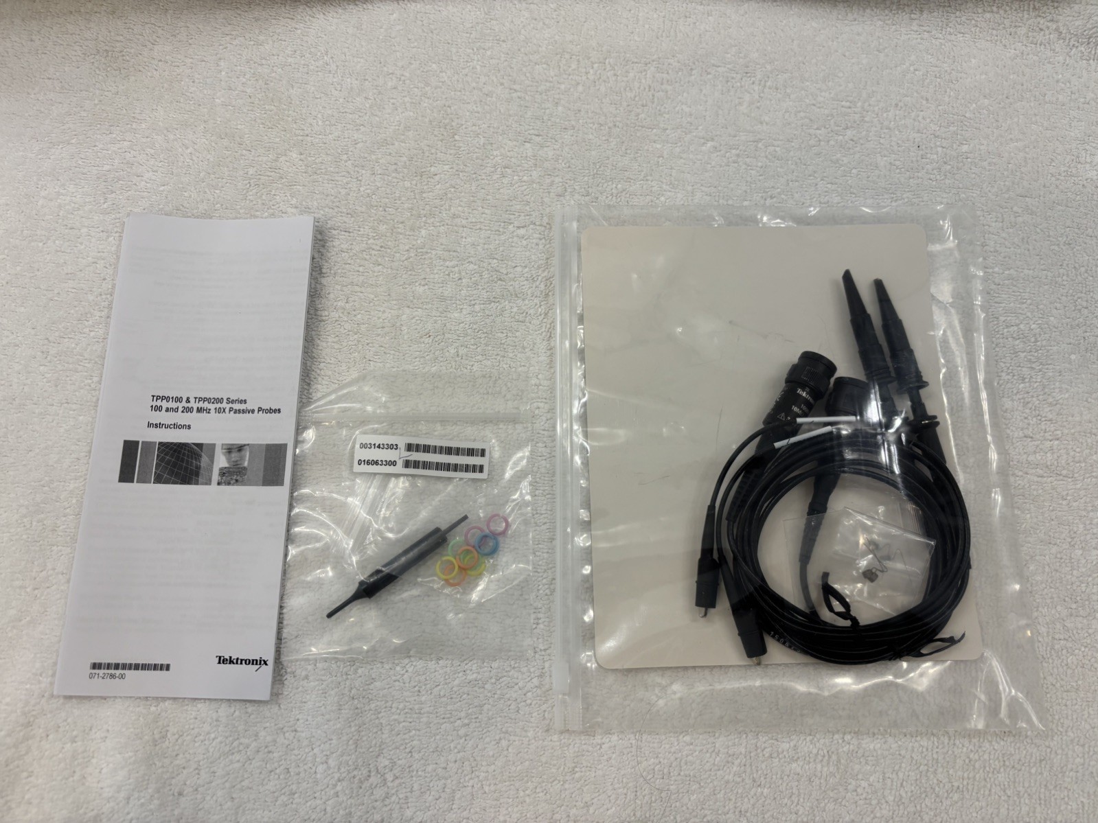 Tektronix TBS2072B - New - Open Box with all accessories
