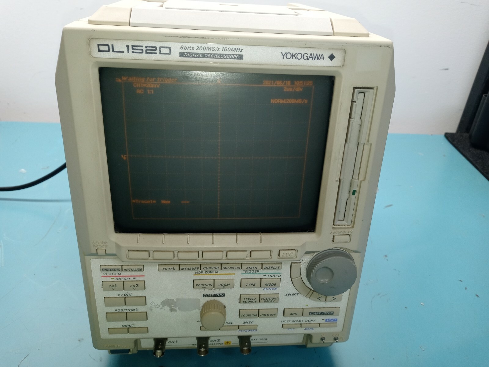 Yokogawa DL1520 Digital Oscilloscope with 30 day warranty!!!