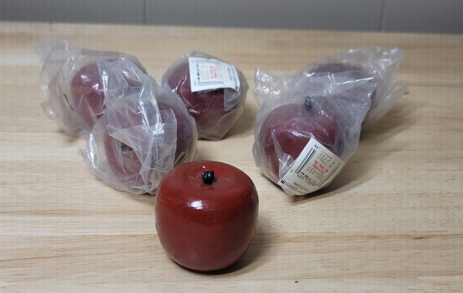 Vtg Wangs 1.75" SMALL WOOD CRAFT APPLES #A811 Lot of 6 Fall Craft Orchard NOS