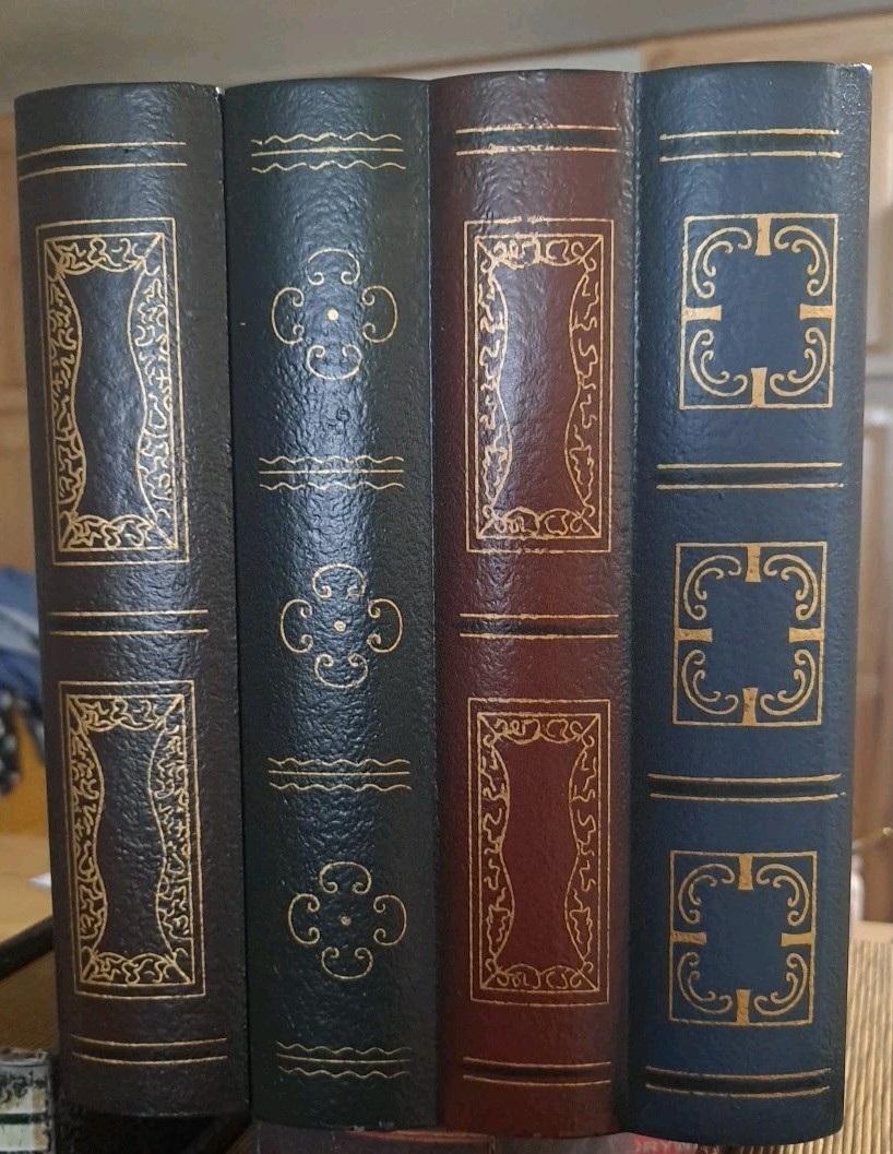 Compartment Books