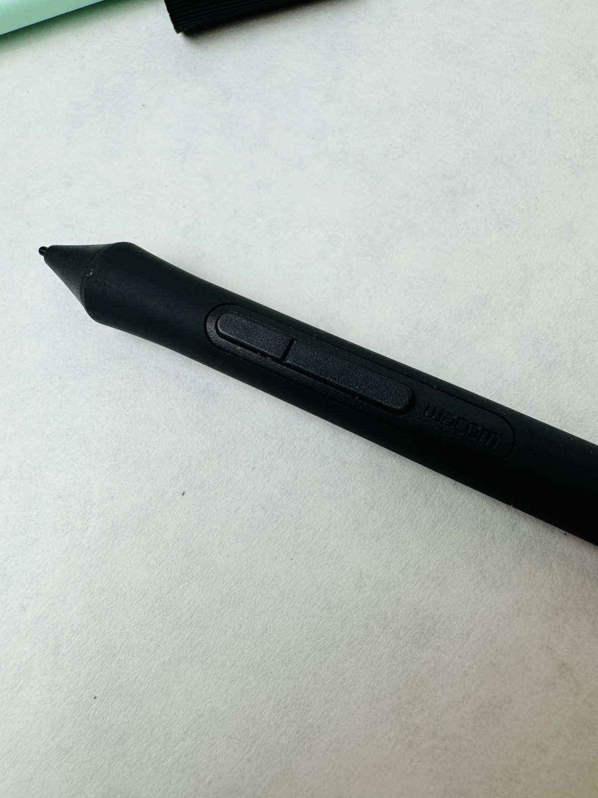 Wacom Intuos Wireless Graphic Tablet, Pistachio