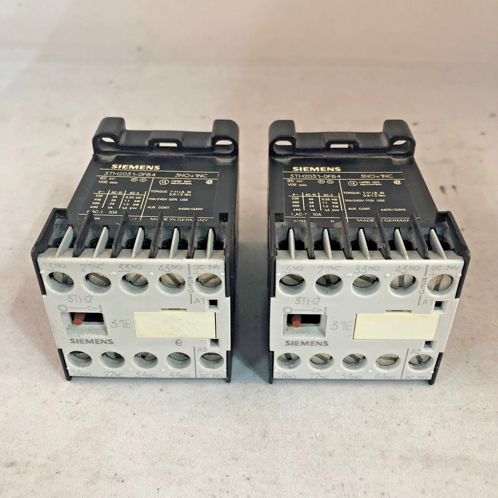 SIEMENS 3TH2031-0FB4 Contactor Relay - Lot of 2