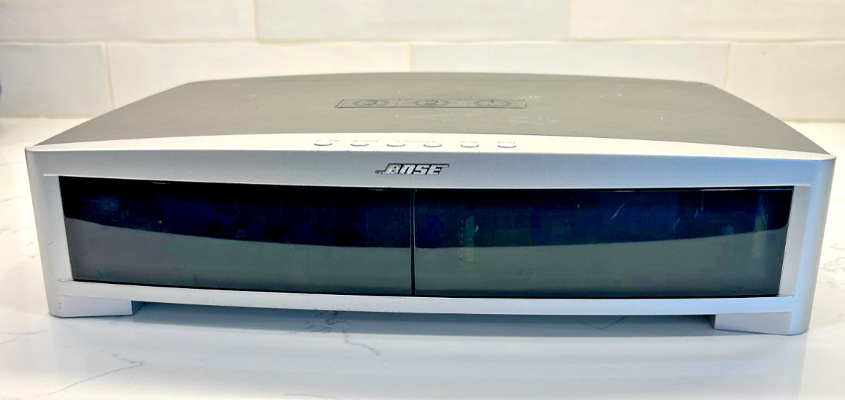 Bose AV321 AV3-2-1 Series II Media Center, NO cables/remote