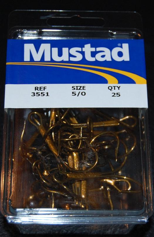 25 Pack Mustad 3551 Size 5/0 Bronze Ringed Style Treble Hooks Muskie Pike Musky