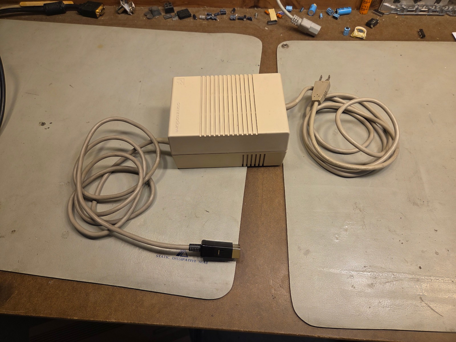 Commodore 128 C128 Computer with Power Supply - FREE SHIPPING
