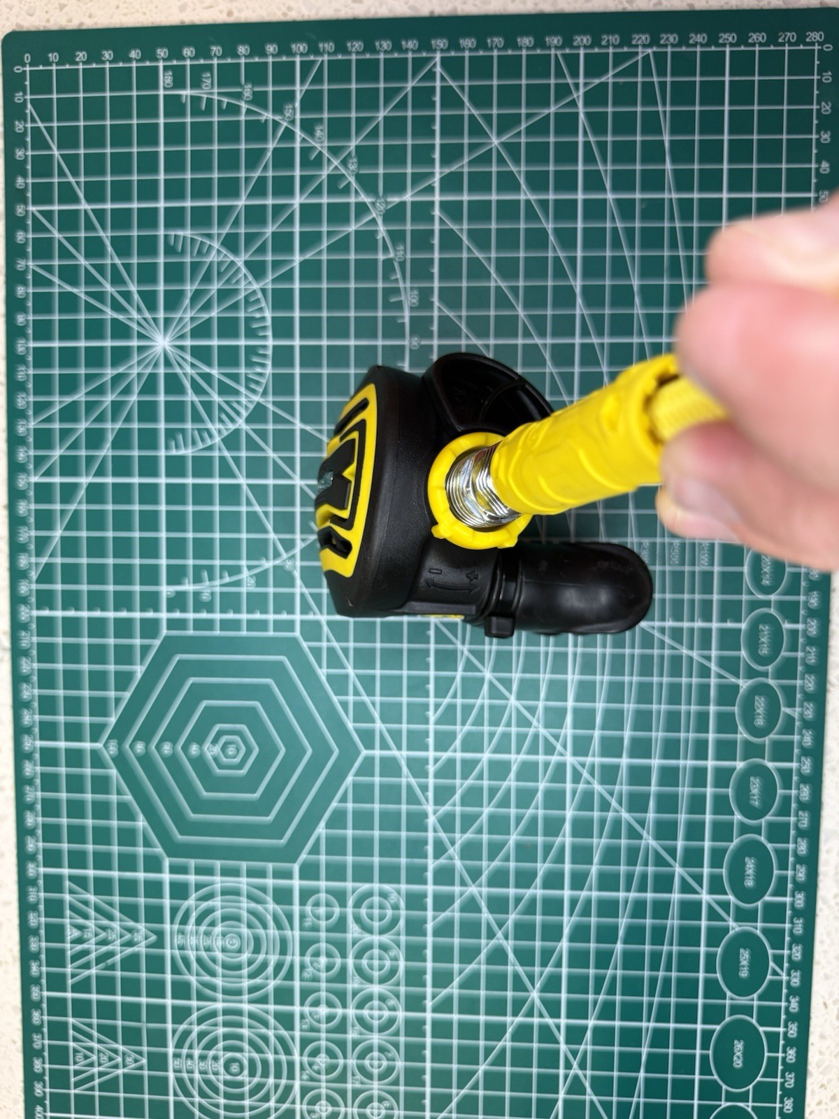 Apeks XTX40 Octopus- Mint Condition