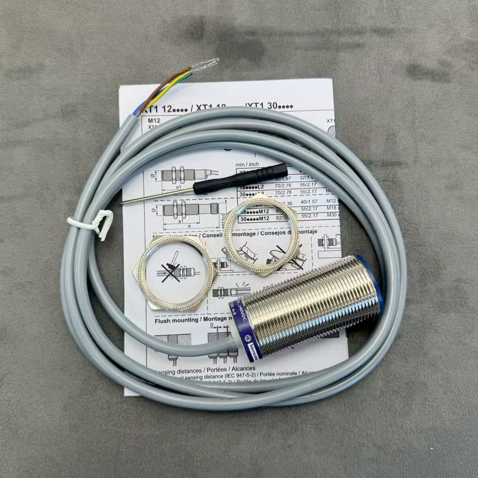 Brand New XT130B1FAL2 Proximity Switch Sensor for Schneider