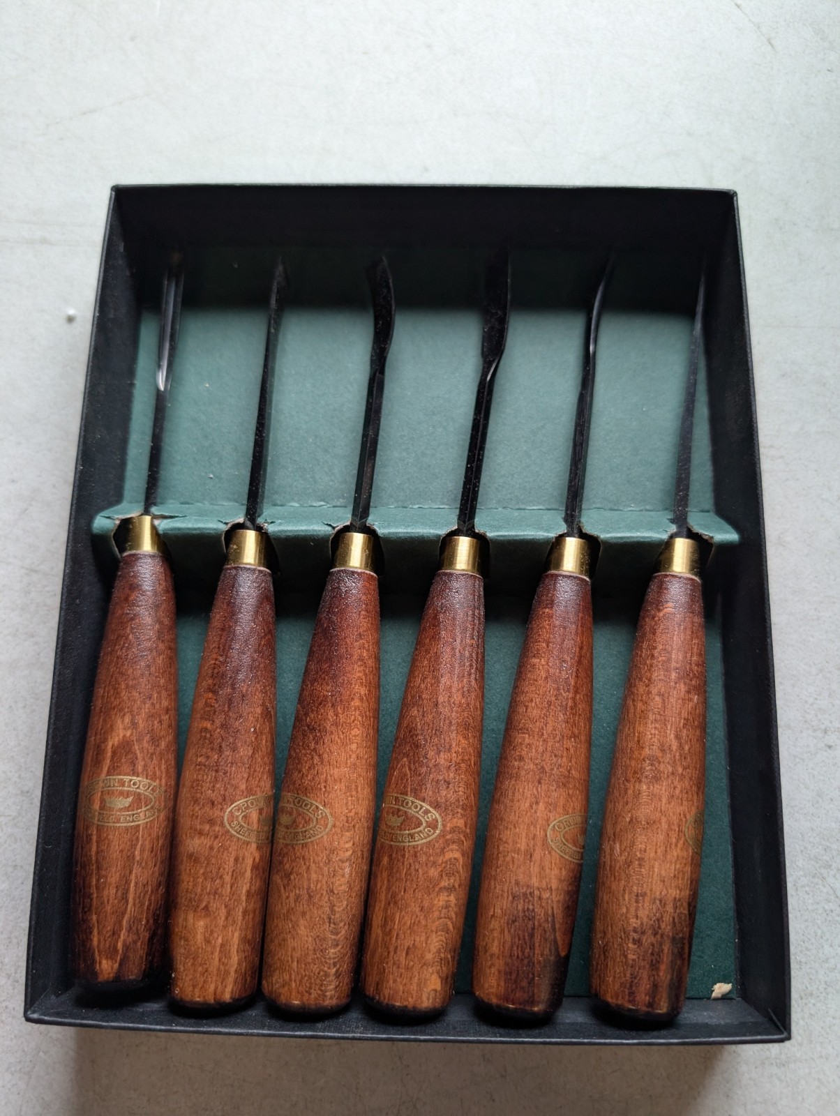 Crown 6 Pc. Woodcarving Set