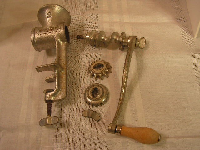 Universal No .2 Metal Meat Grinder