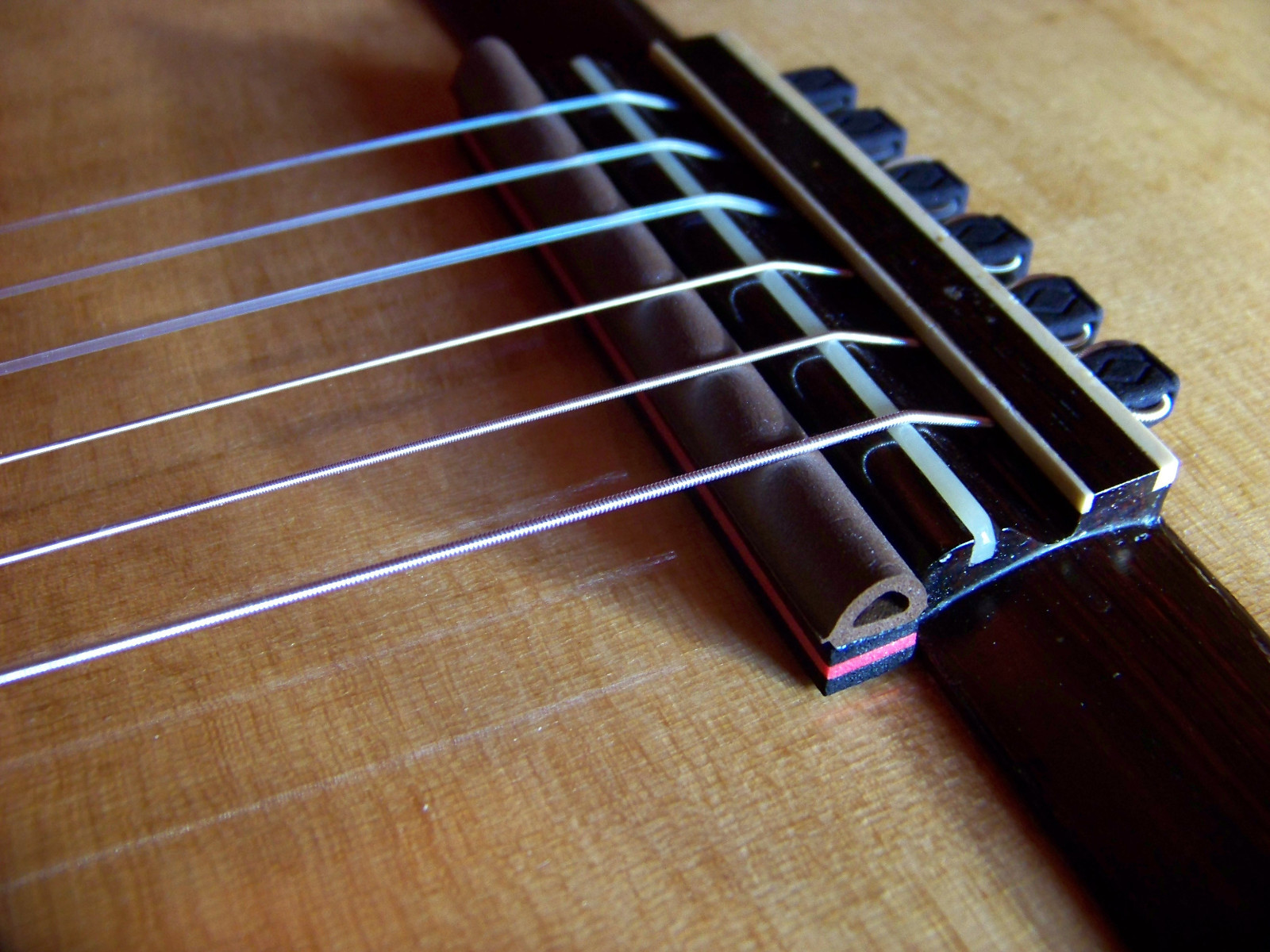 TremoloMute String Mute for Classical Guitar, Nylon string guitar by Rosette