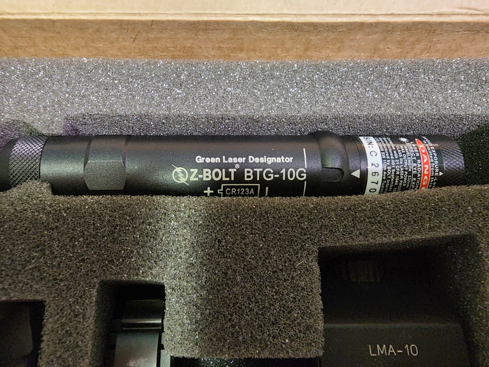 US Z Bolt BTG-10G Green Dot Laser with Z-Bolt BTMK-10 Mount/In box W/Accs