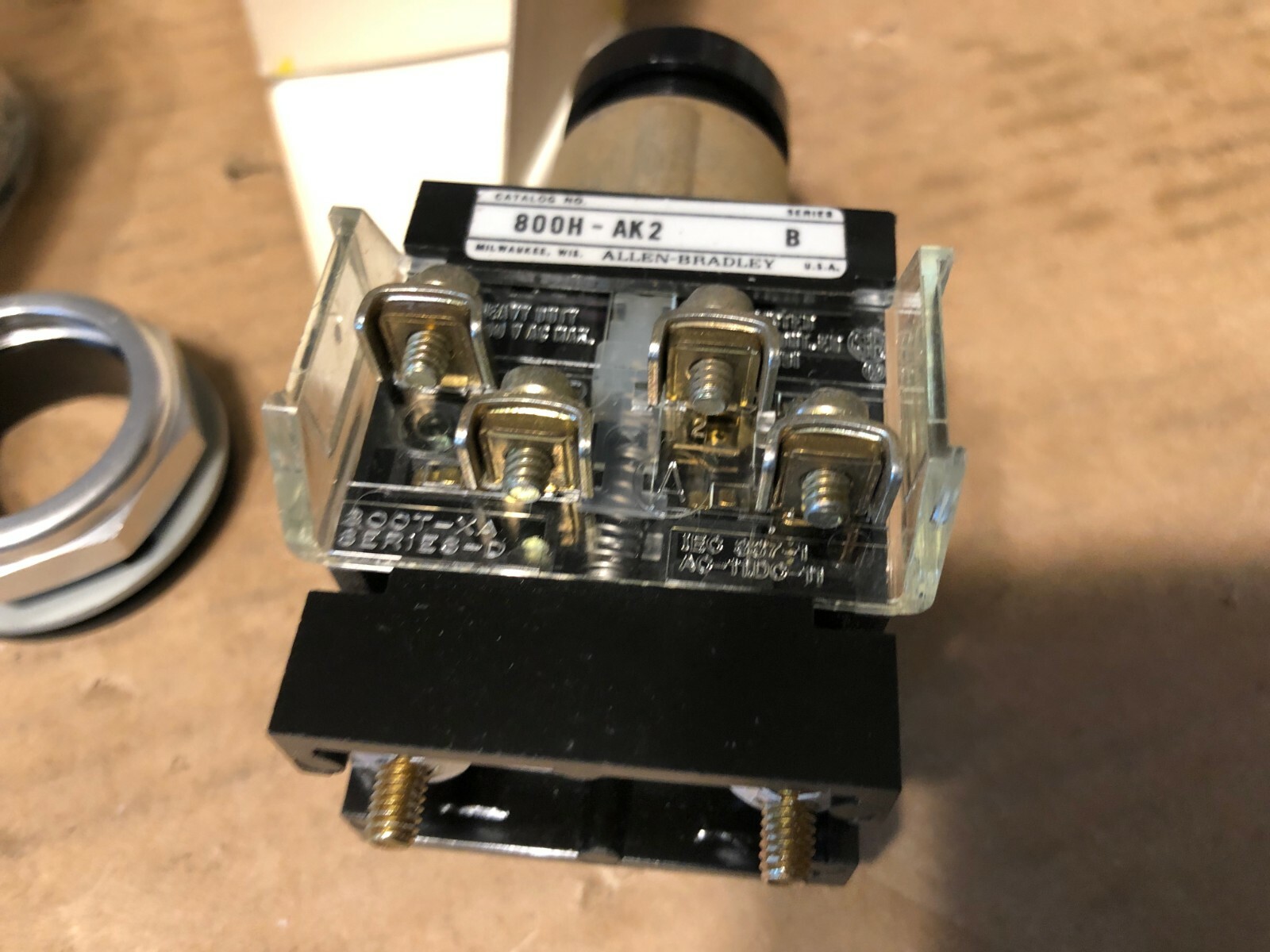 Allen Bradley, Heavy Duty Push Button Unit, 800H-AK2B