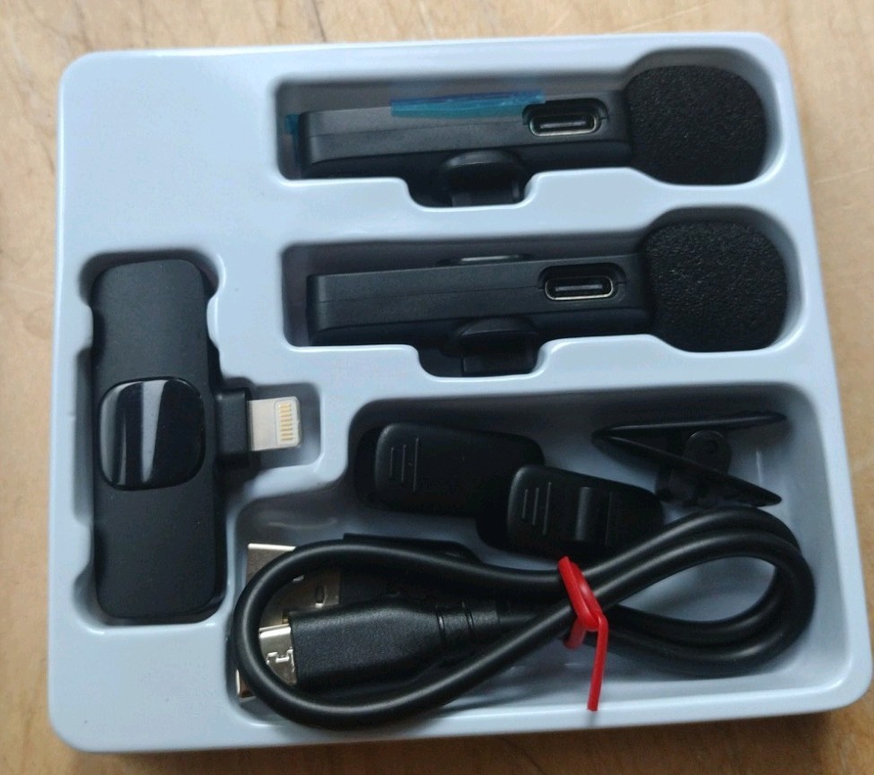 MAYBESTA Wireless Microphone for Lightning Port, 65 Ft Recording Range, Open Box