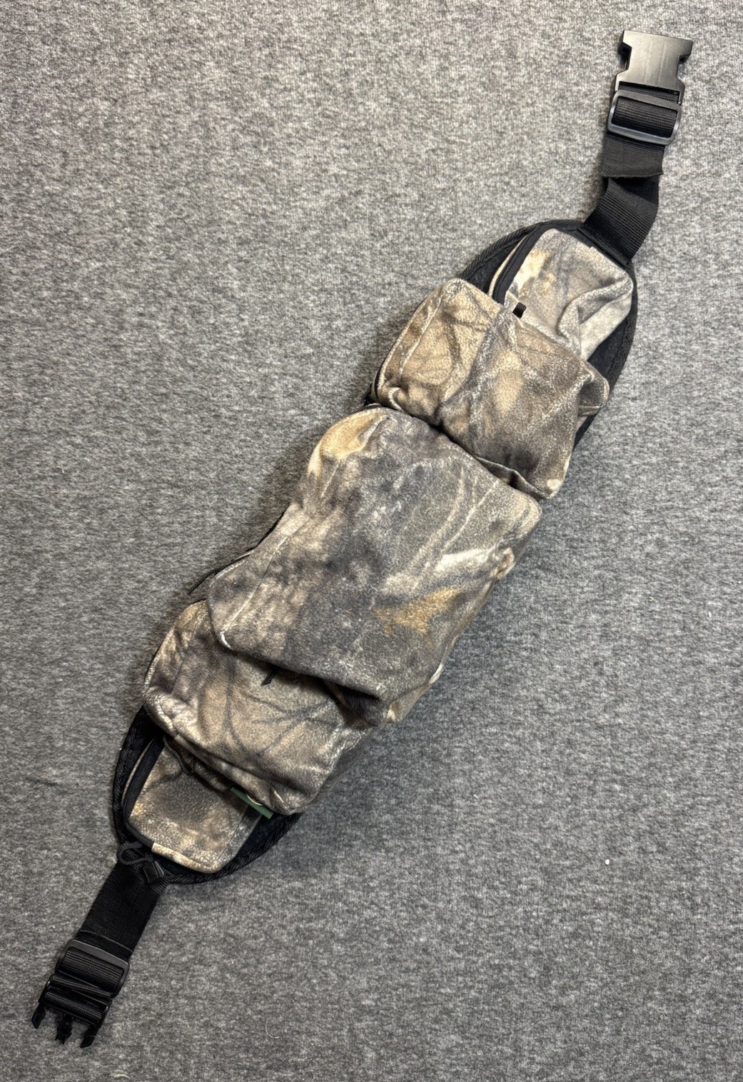 VTG 5-Pocket Fanny Waist Hunting Pack Realtree Hardwoods Camo Whitewater Outdoor