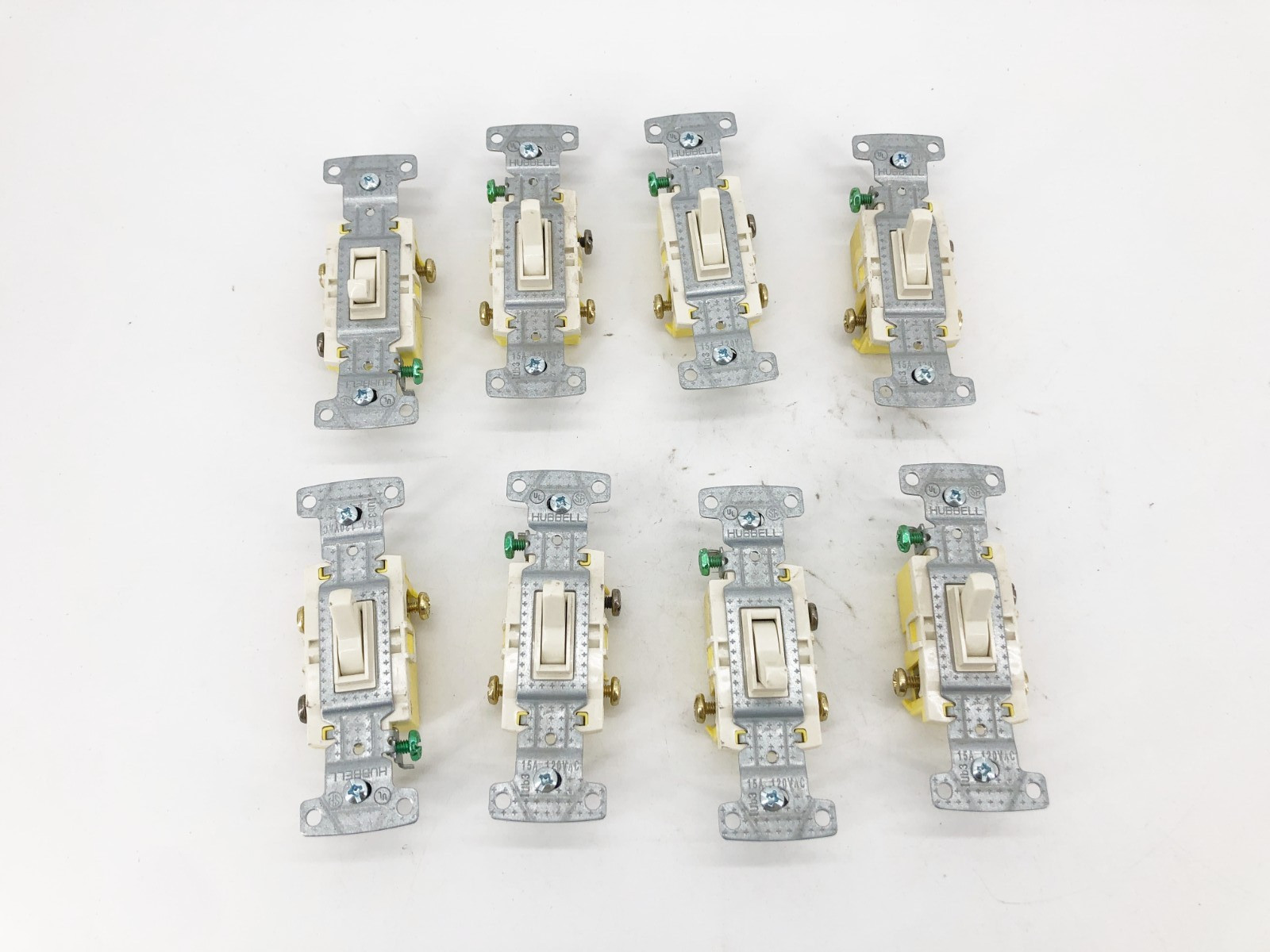 Lot of 8 New Hubbell RS315LA Toggle Switches 3-Way 15A 120V GRD - No Box