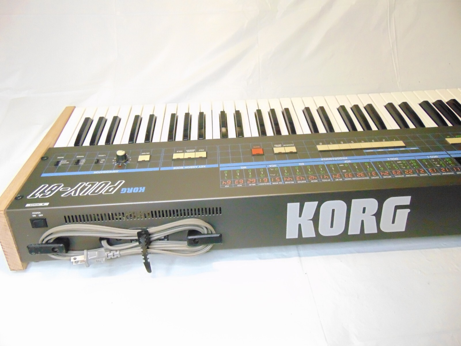 Working KORG POLY-61 Vintage 1980's Synthesizer Keyboard