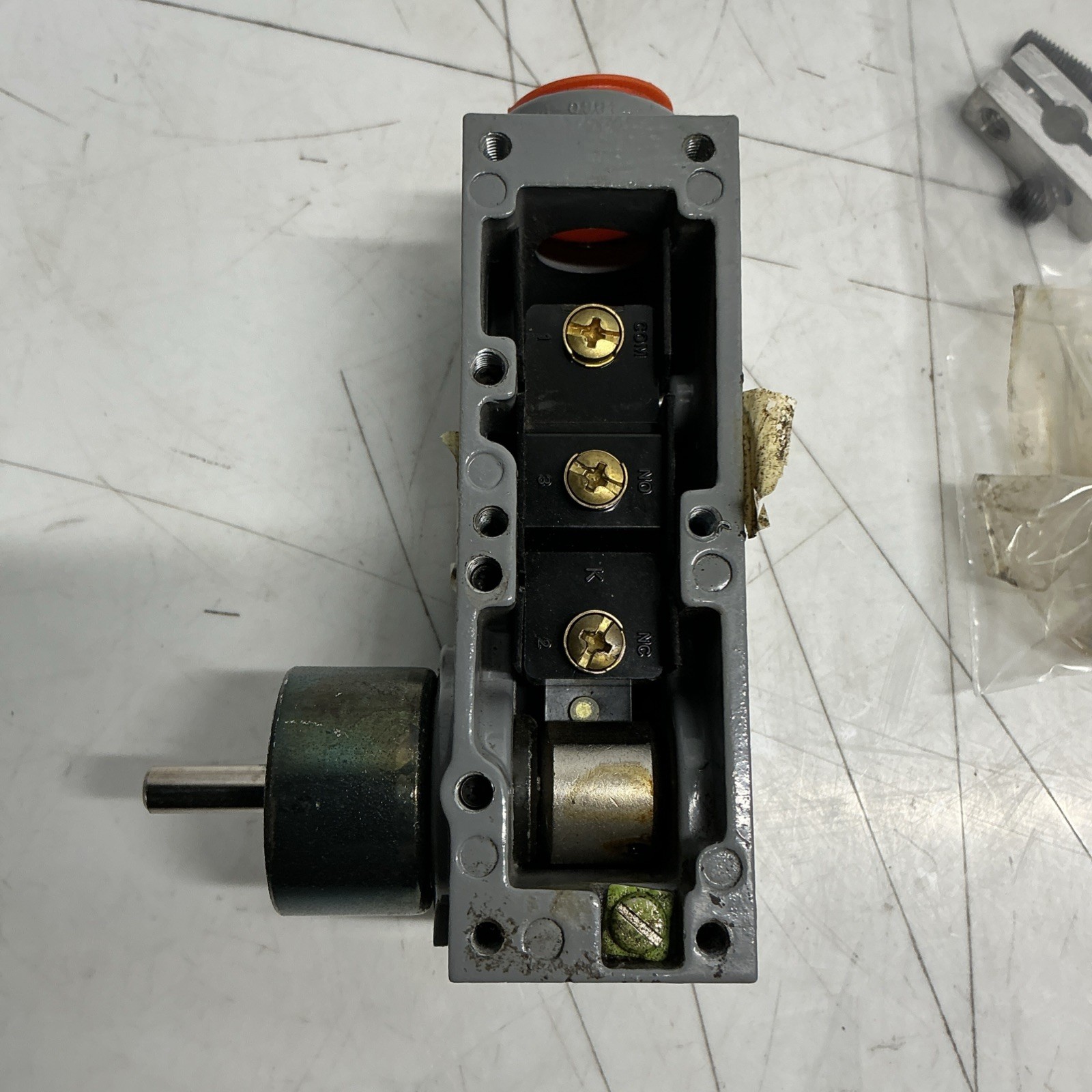 NAMCO EA15010013 LIMIT SWITCH AA-521