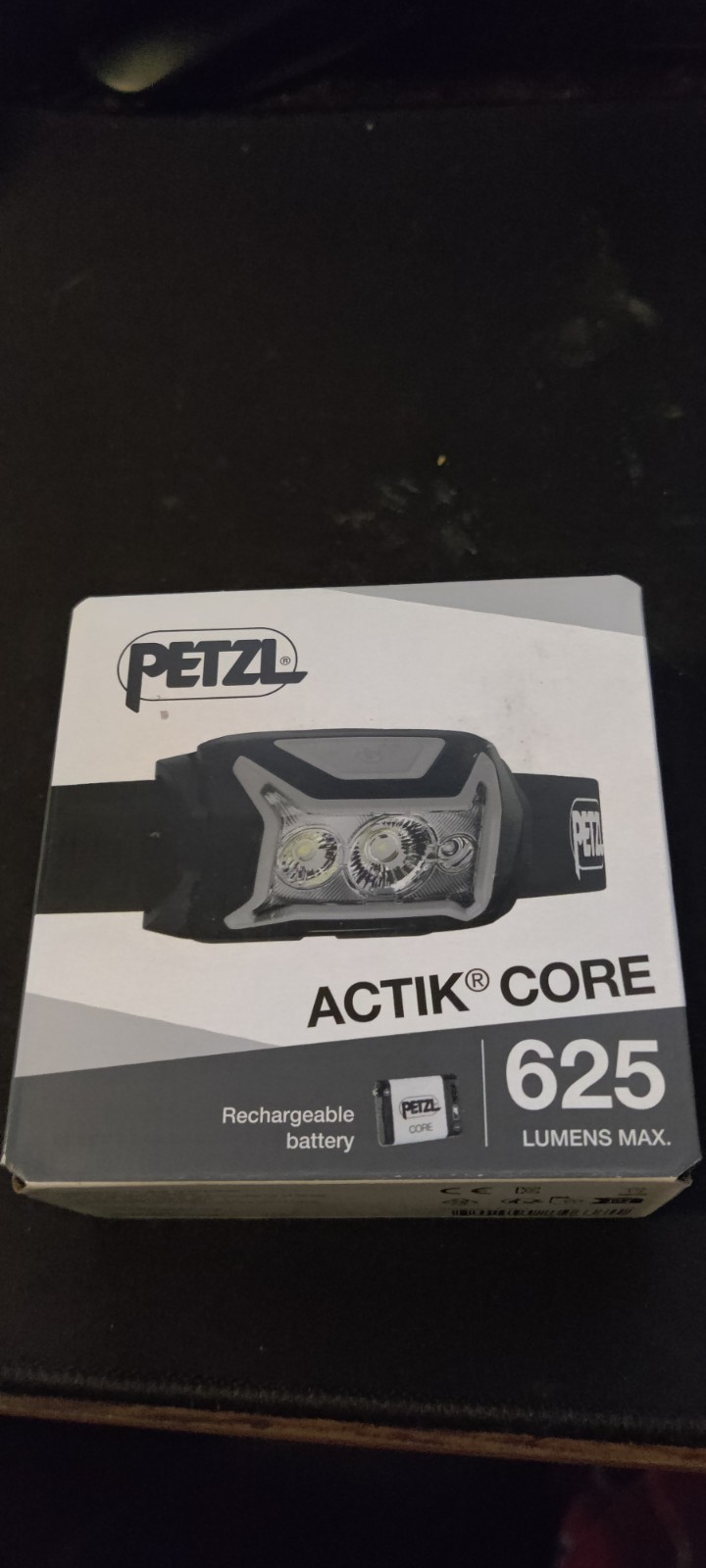 PETZL Actik Core 625 Lumens Headlamp NEW **FREE SHIPPING**