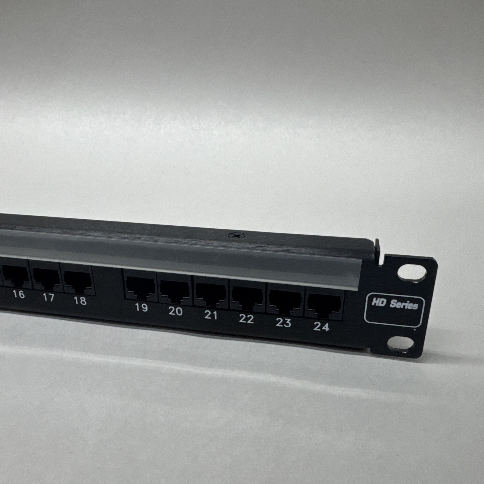 Siemon HD6‑24 24‑Port Flat High Density Cat6 Patch Panel • RJ45 110 Punchdown