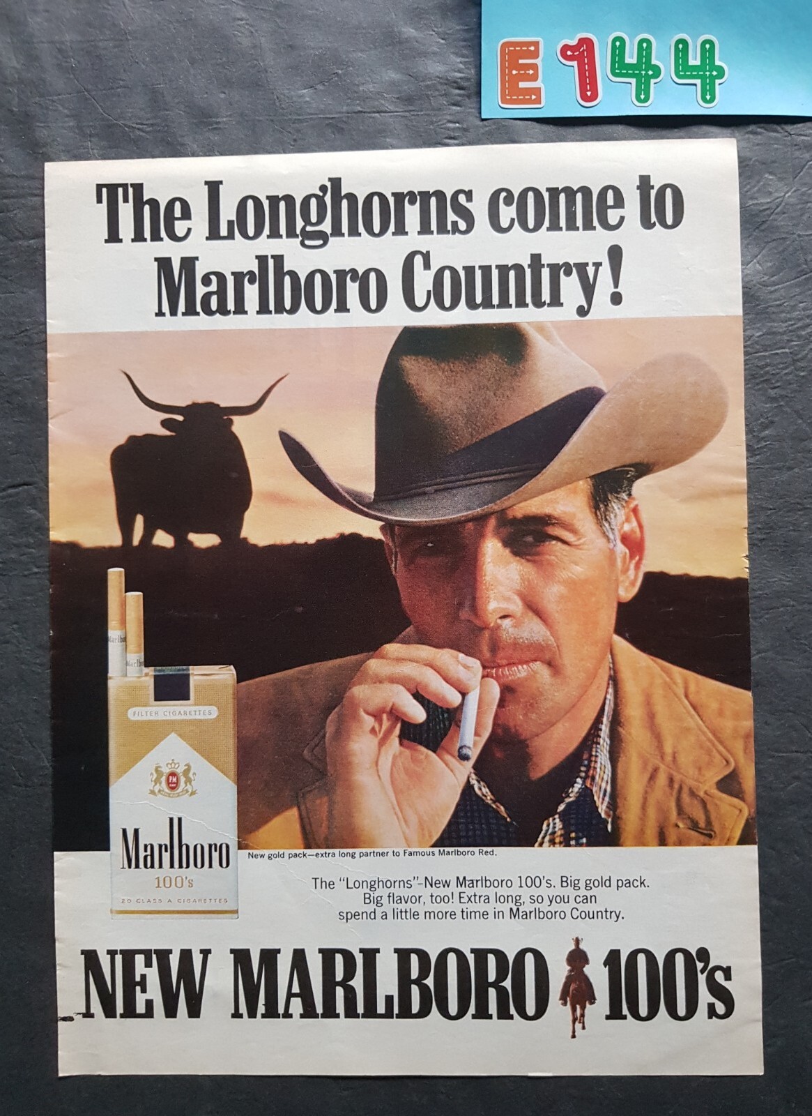 Marlboro 100's Promo Print Advertisement Vintage 1967
