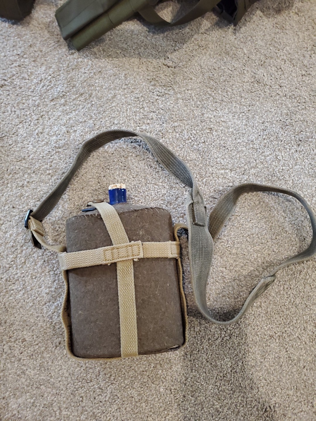 British WW2 Post War Canteen W/ Strap P37 CORK LID.