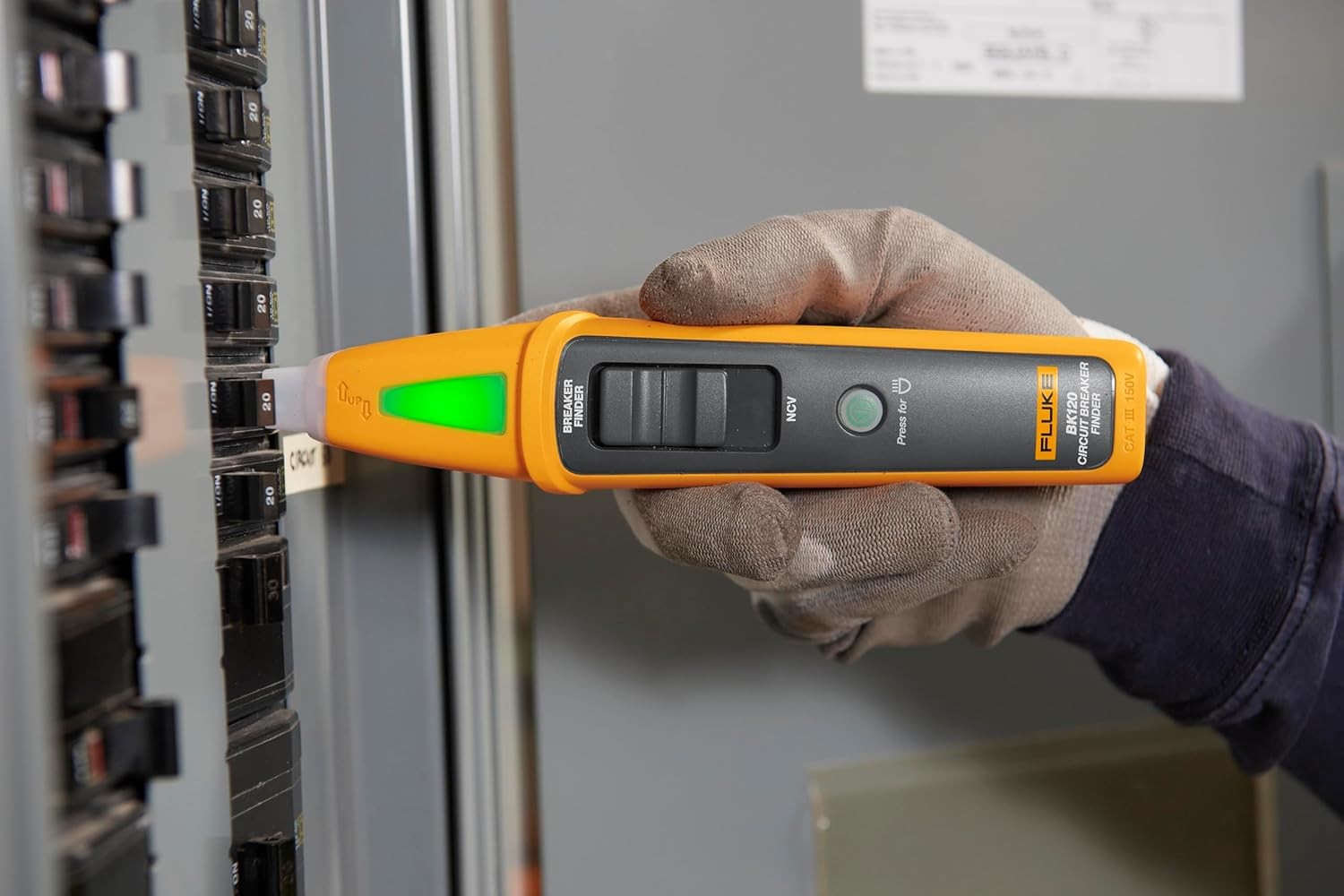 Fluke BK120 SmartTrace Breaker Finder and Socket Tester