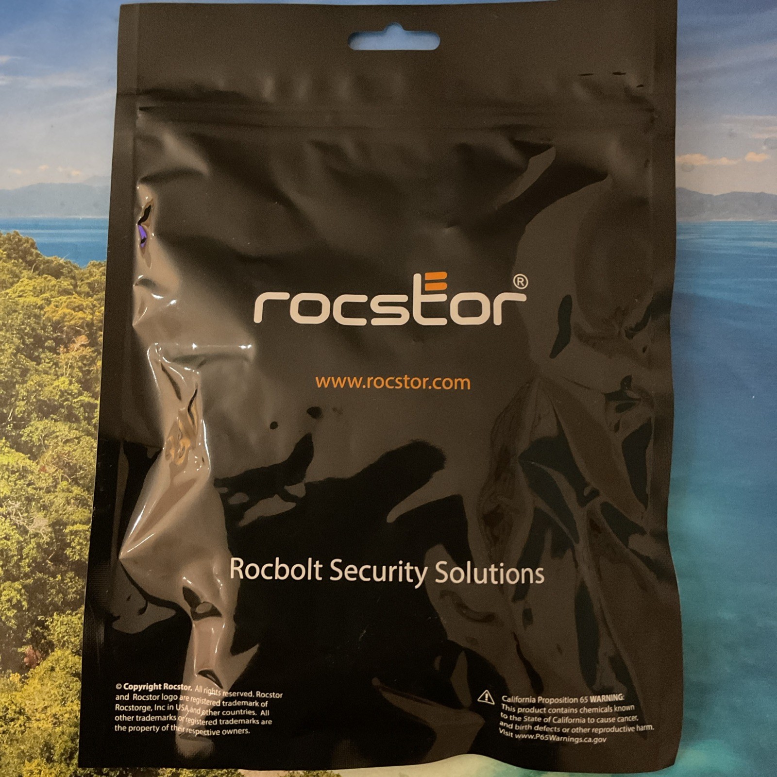 Rocstor Rocbolt MW17 Y10C242-B2 Security Cable with 2 Keys for cylinder Shaped