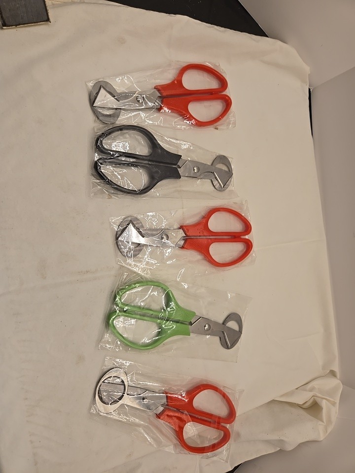Quail egg scissors, Kitchen Small Egg Shears 5.5" New in package. Various Colors