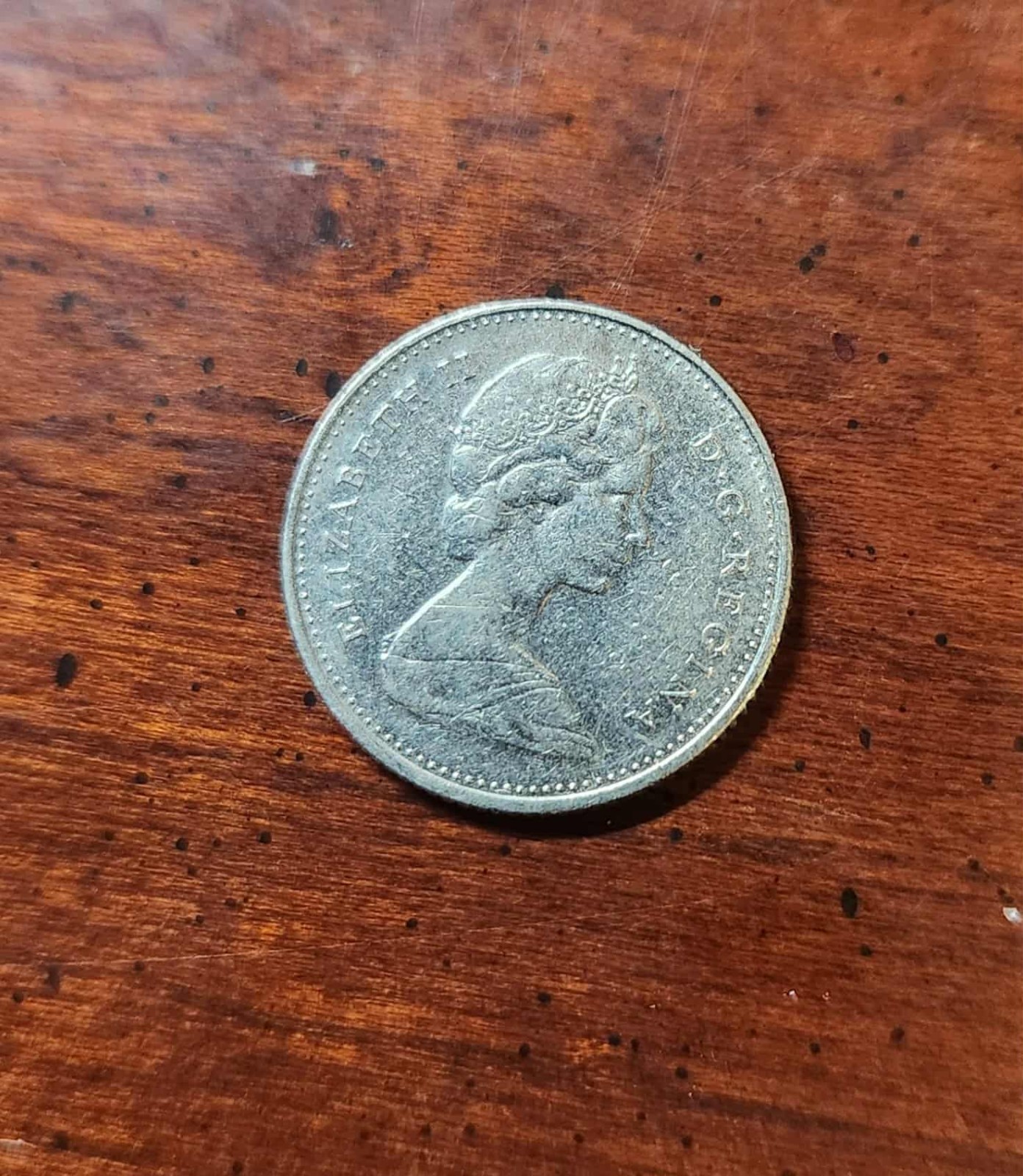 Canada 10 Cent Coin 1976 Queen Elizabeth II