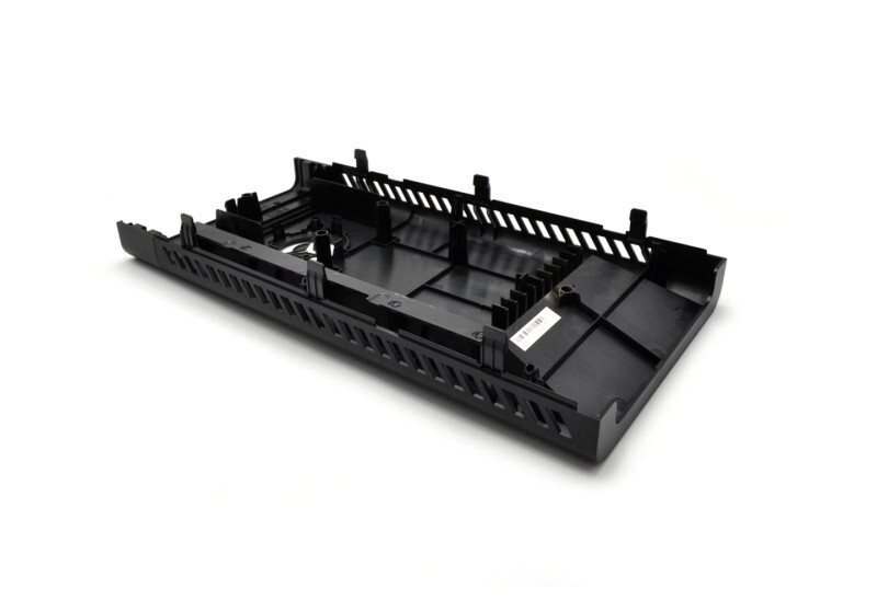 5M10U50316 RB - Front Bezel ROW (Wst)