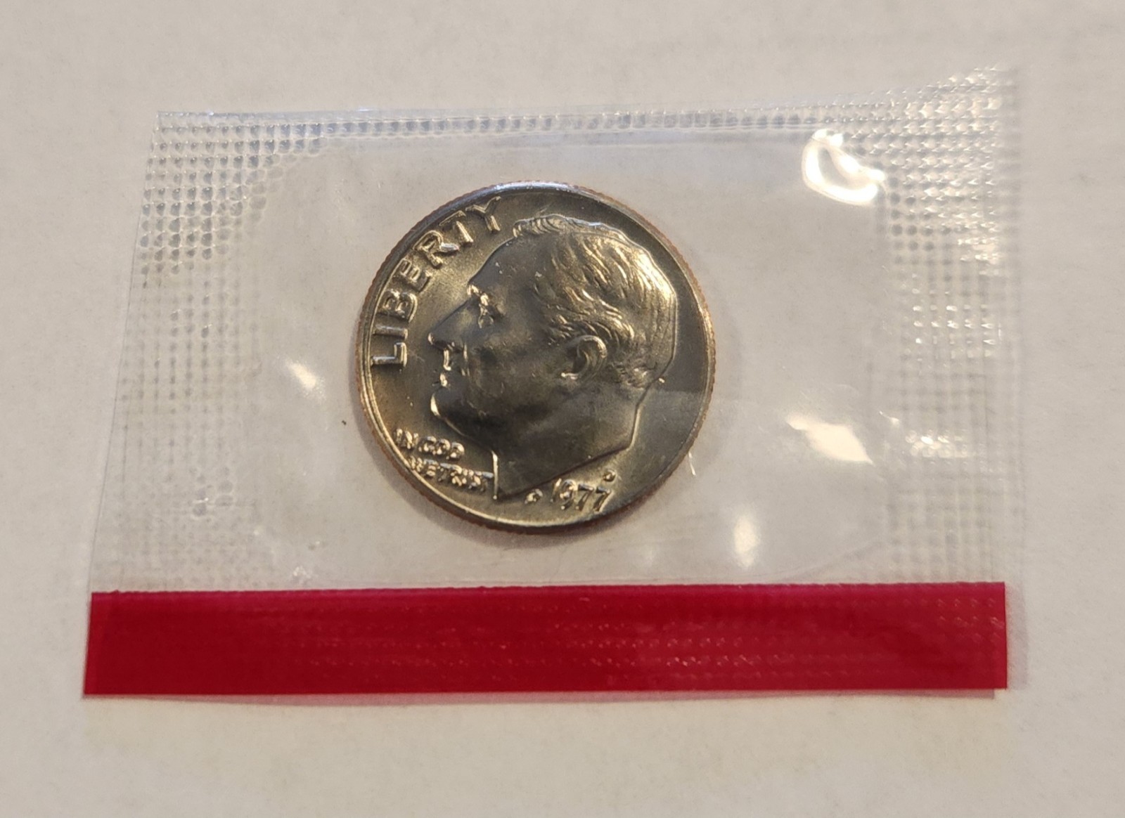 1977 D Roosevelt Dime in Mint Cello