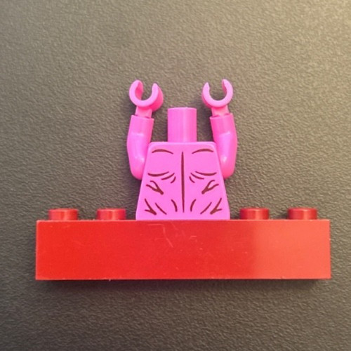 KTown Bricks Orc White Hand Torso Alchemy - Dark Pink