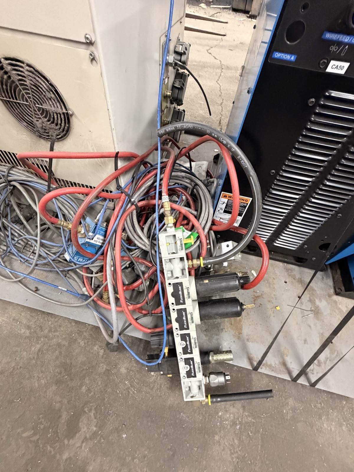 MOTOMAN HP50-20 Welding Robot NX100 Control
