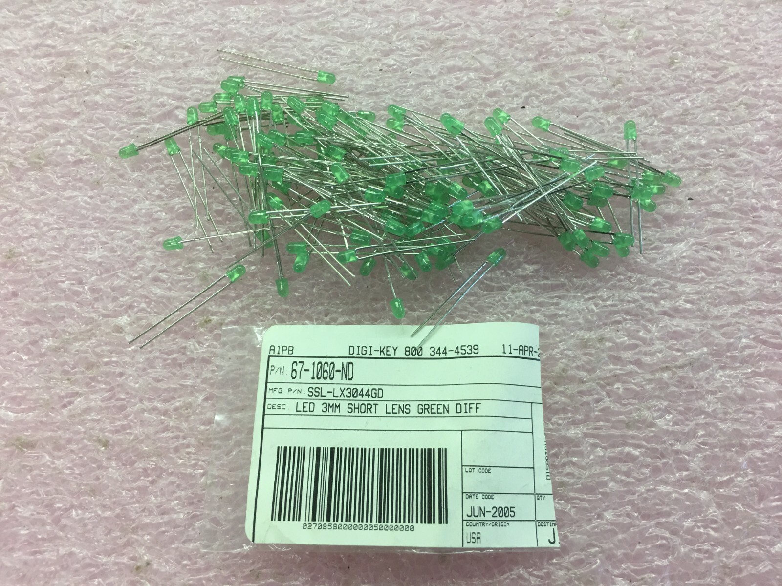 (131 PIECE LOT) SSL-LX3044GD LUMEX LED, GREEN, T-1 (3MM), 40MCD, 565NM, ROHS