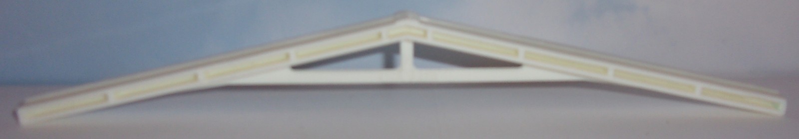 1/64 Ertl Farm Country White Machine Shed Roof Connector