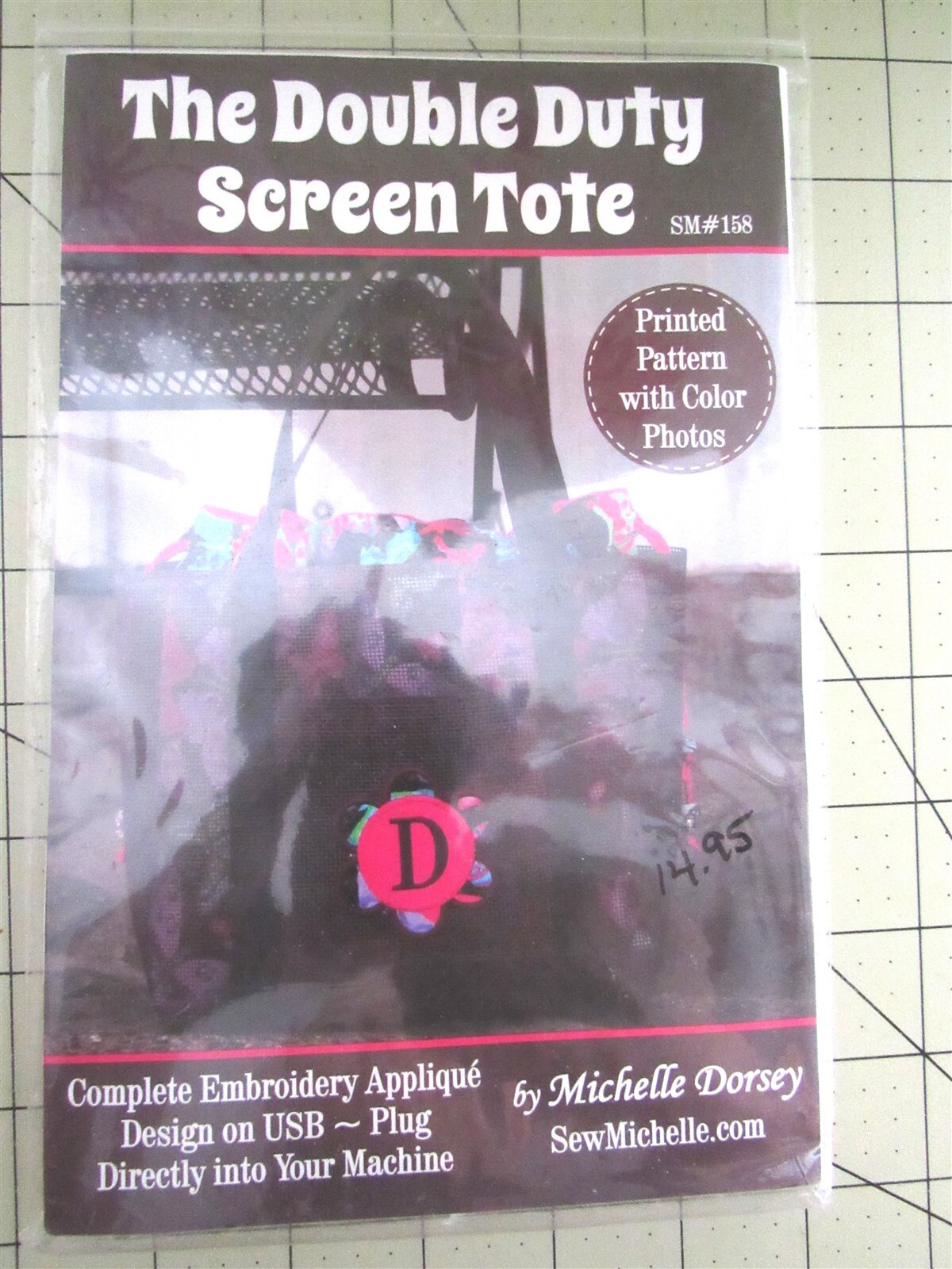 The Double Duty Screen Tote Pattern w/Complete Embroidery Applique Design on USB