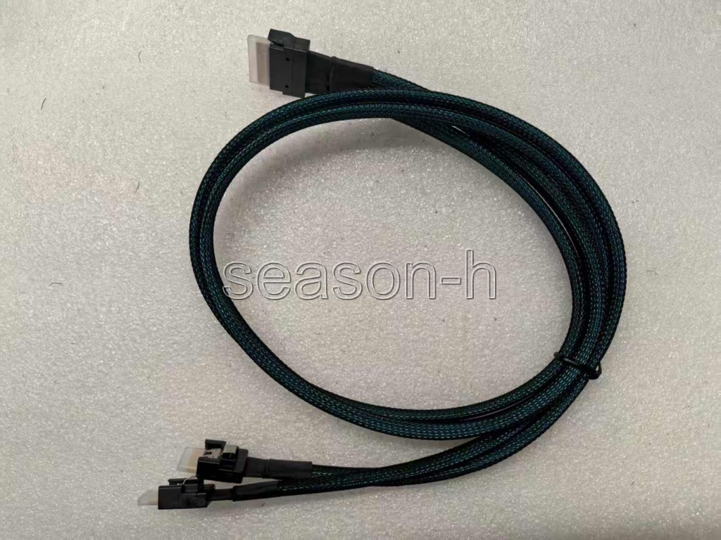 SAS SFF-8654 8I to 2 Ports SFF-8654 4I server connection cable 75CM